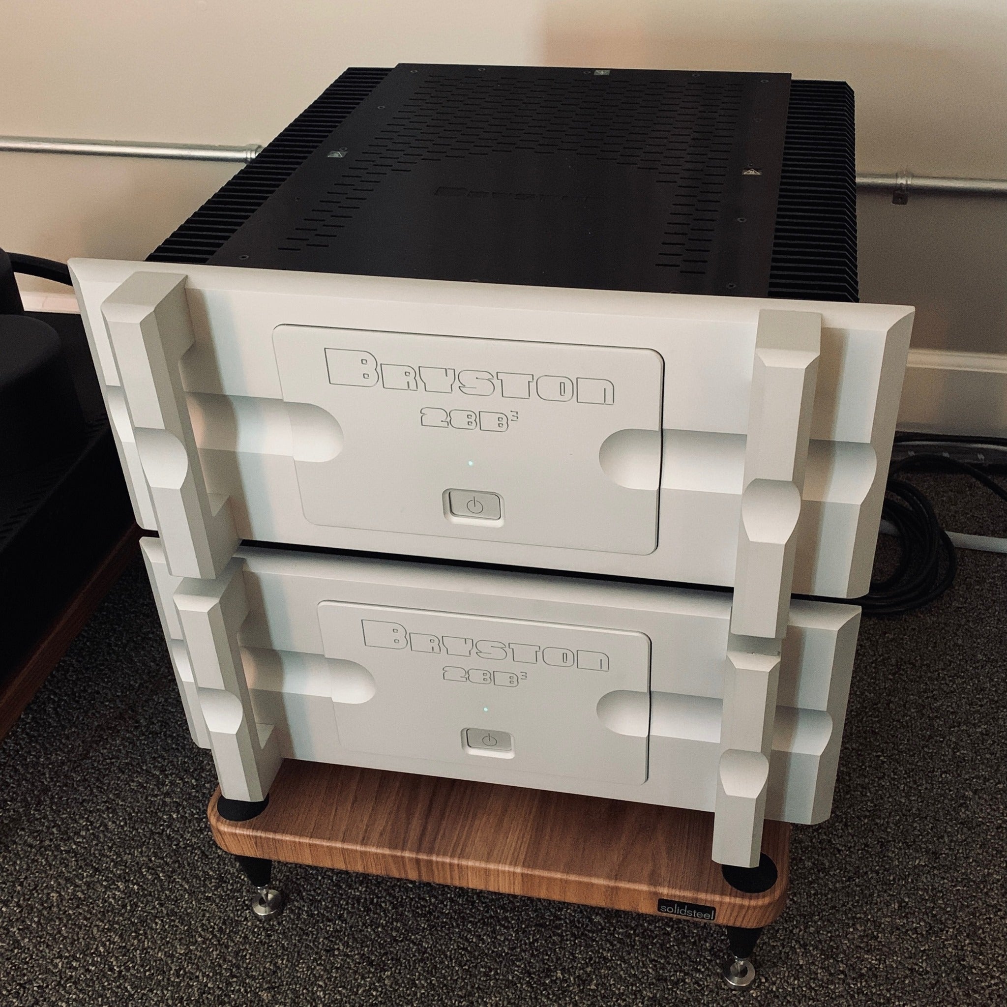 The Venerable Bryston B28B Cubed Monoblock! Schroeder Amplification